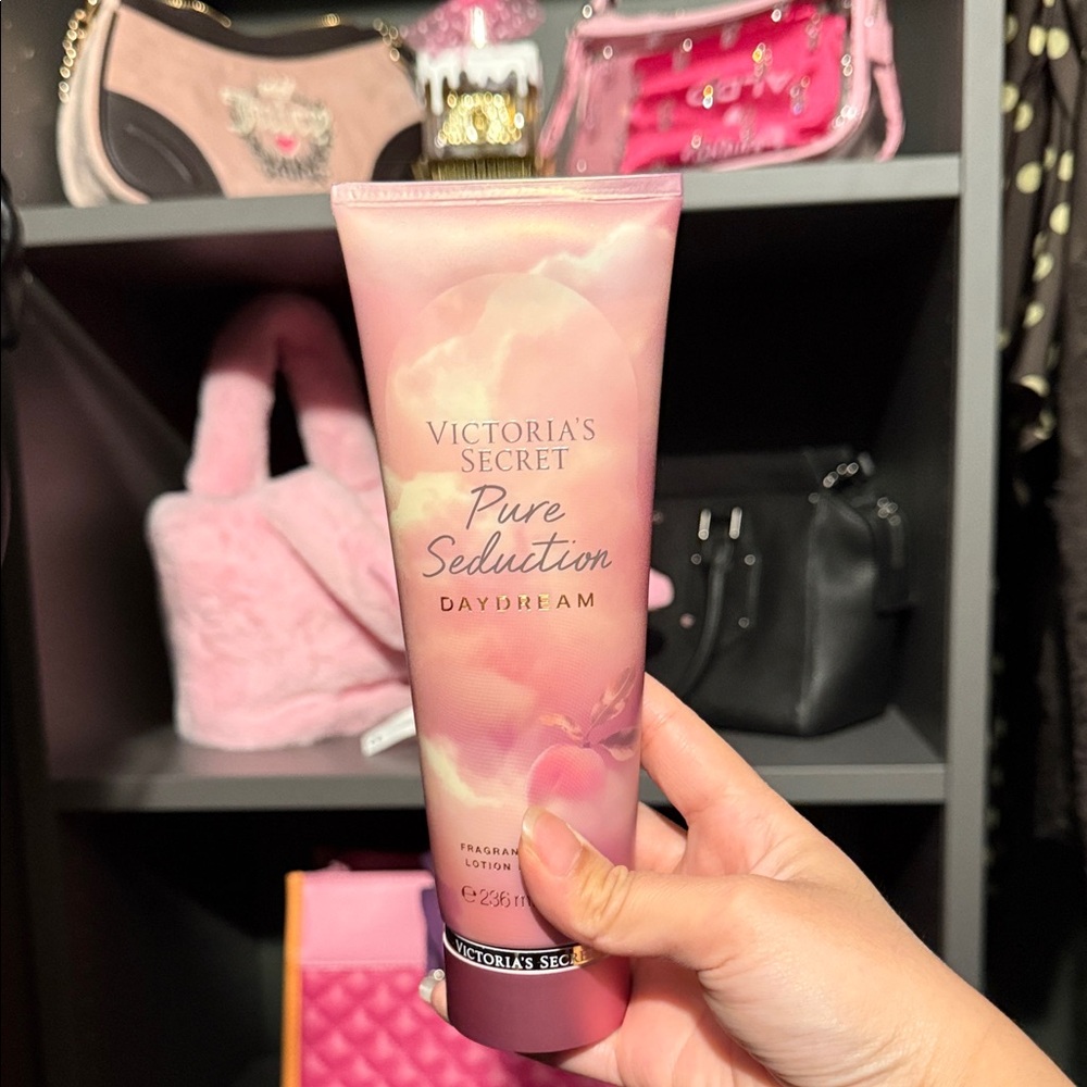 2/$25 victoria’s secret pure seduction daydream 💕